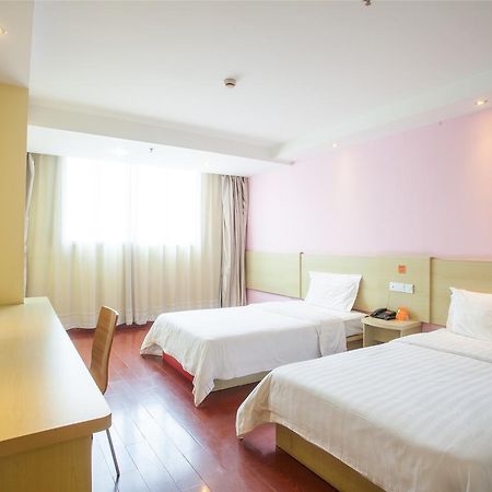 7Days Inn Qingdao Development Zone Jinshatan Quarto foto