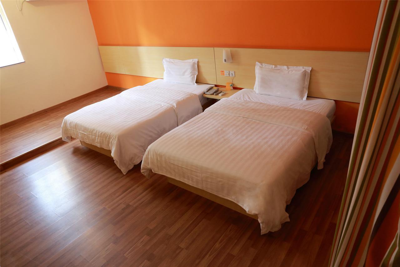 7Days Inn Qingdao Development Zone Jinshatan Exterior foto